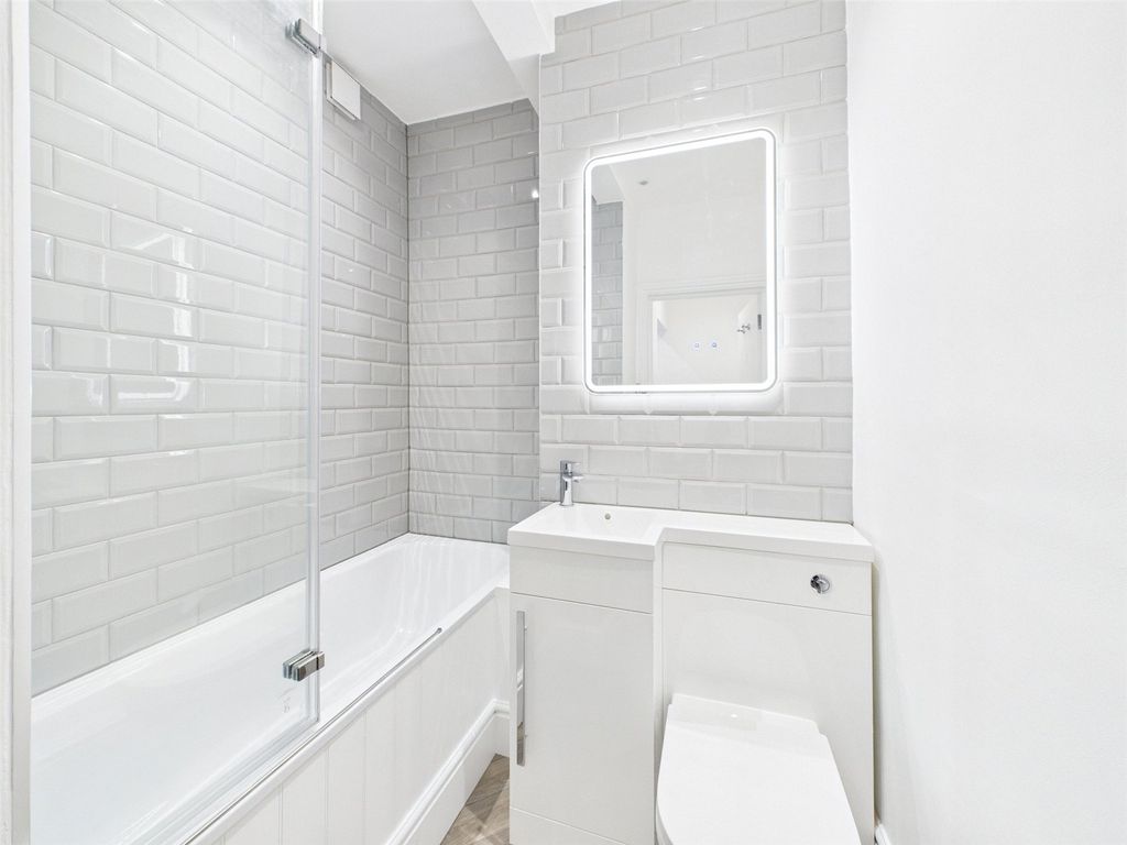 Property photo 3 of 4 Picture 3