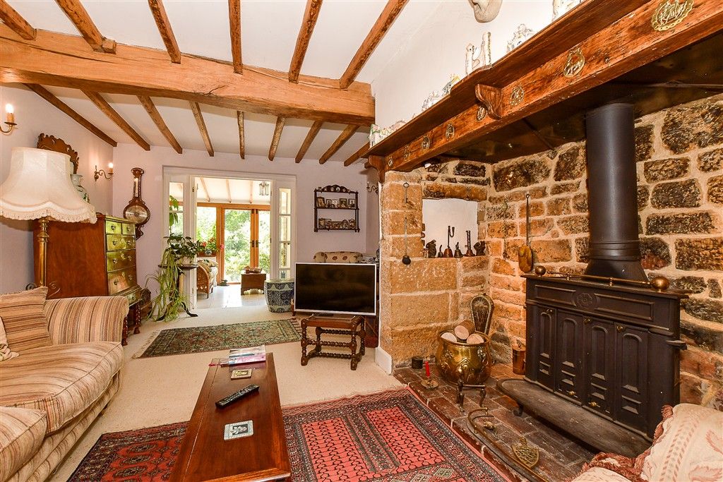 Property photo 3 of 14 Sitting Room