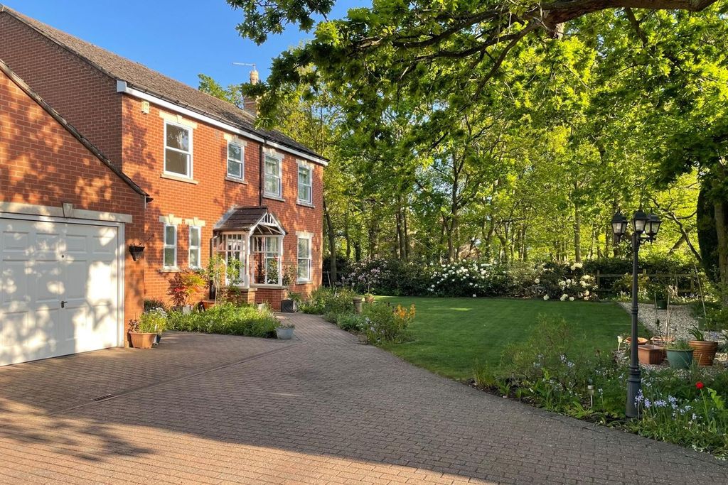 Property photo 1 of 19