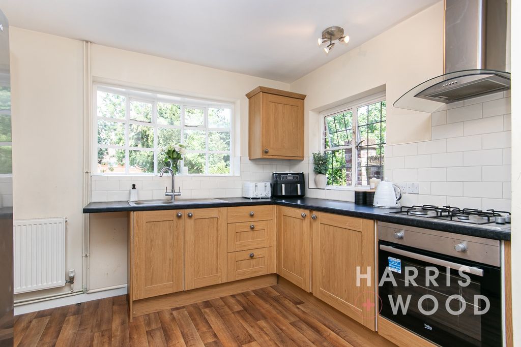 Property photo 3 of 29 4253436