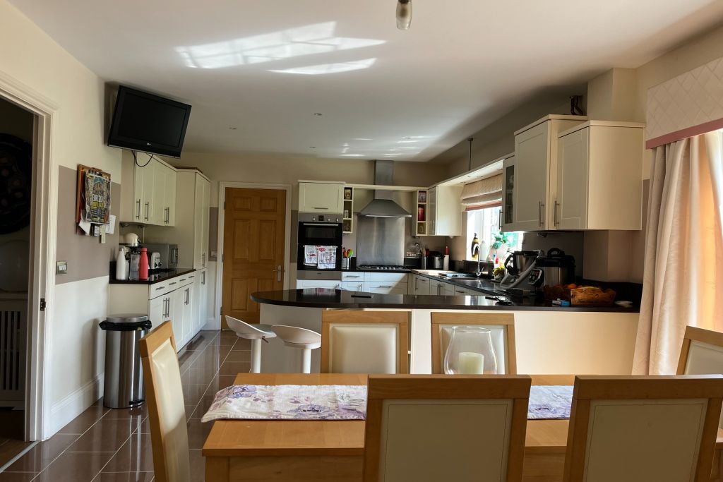 Property photo 2 of 19 Kitchen/Diner