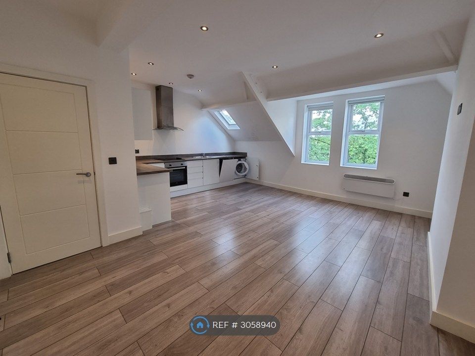 Property photo 1 of 19 Kitchen/Living Room/Dining