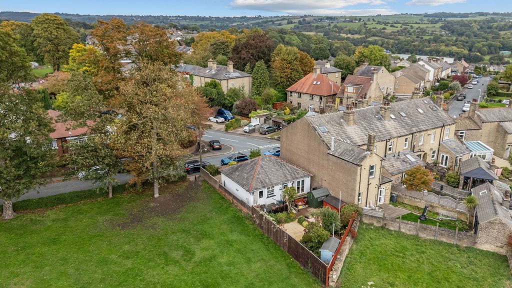 Property photo 2 of 23