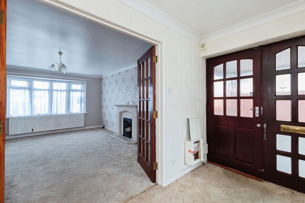 Property photo 2 of 17 Pbox-Img.Jpg