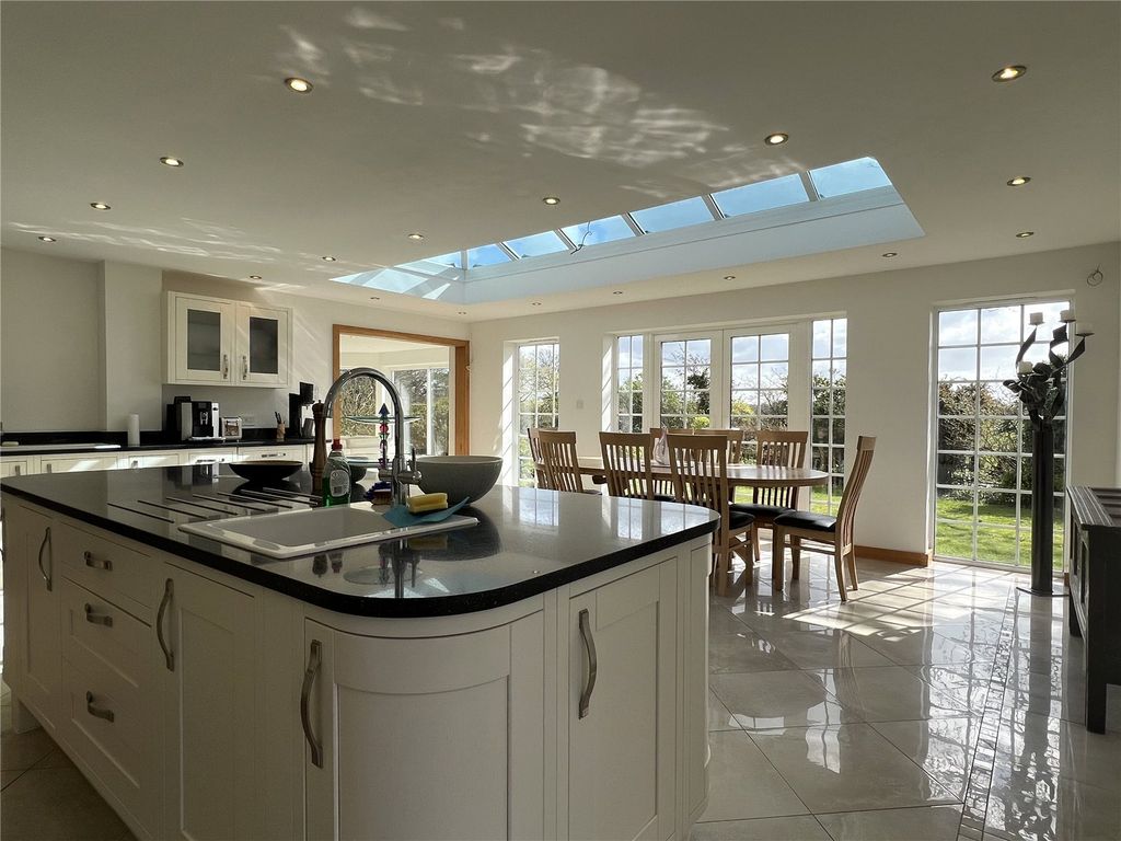 Property photo 3 of 43 Kitchen/Dining Room