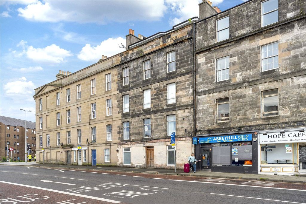 Property photo 1 of 19 East Norton Place