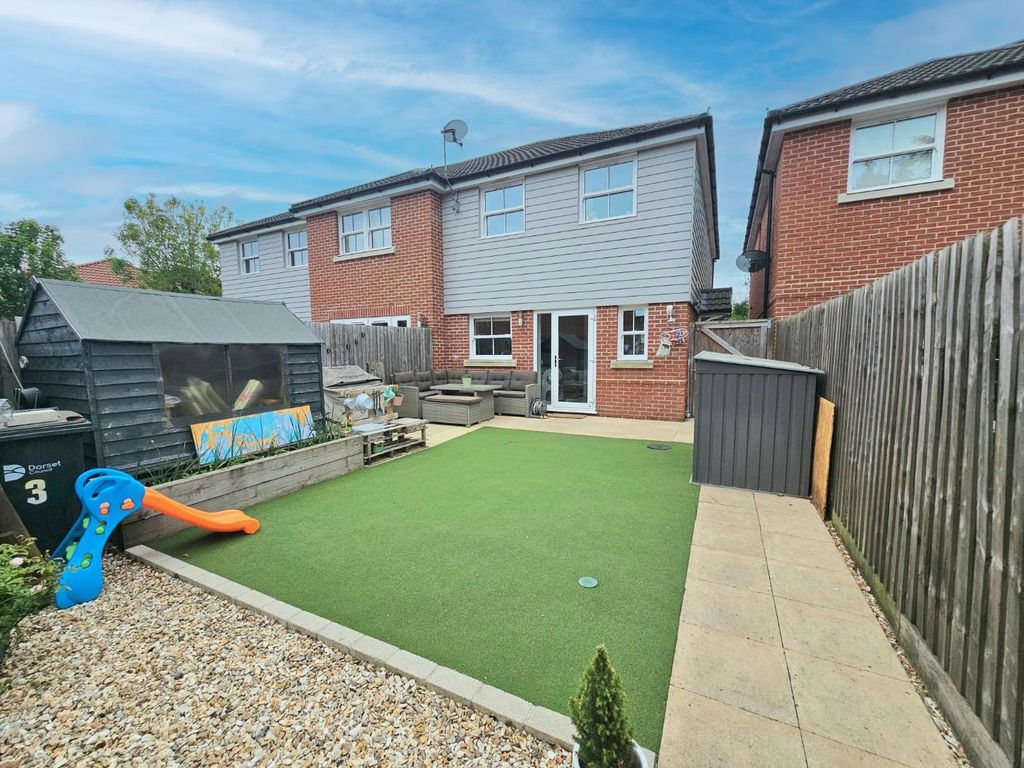 Property photo 3 of 17 4.Png