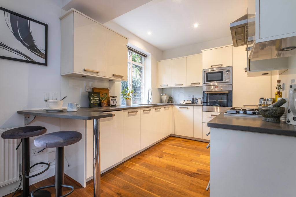 Property photo 2 of 13 Kitchen