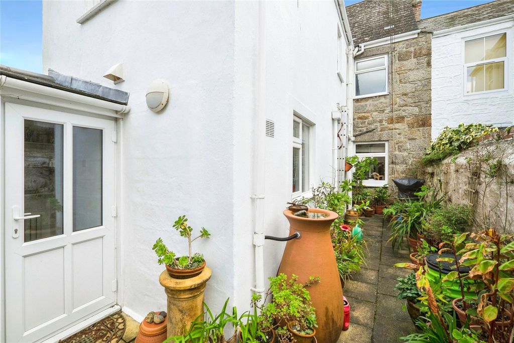 Additional image 18 of 4 bed terraced house for saleRedinnick Terrace, Penzance, Cornwall TR18