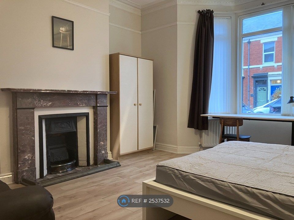 Property photo 3 of 19