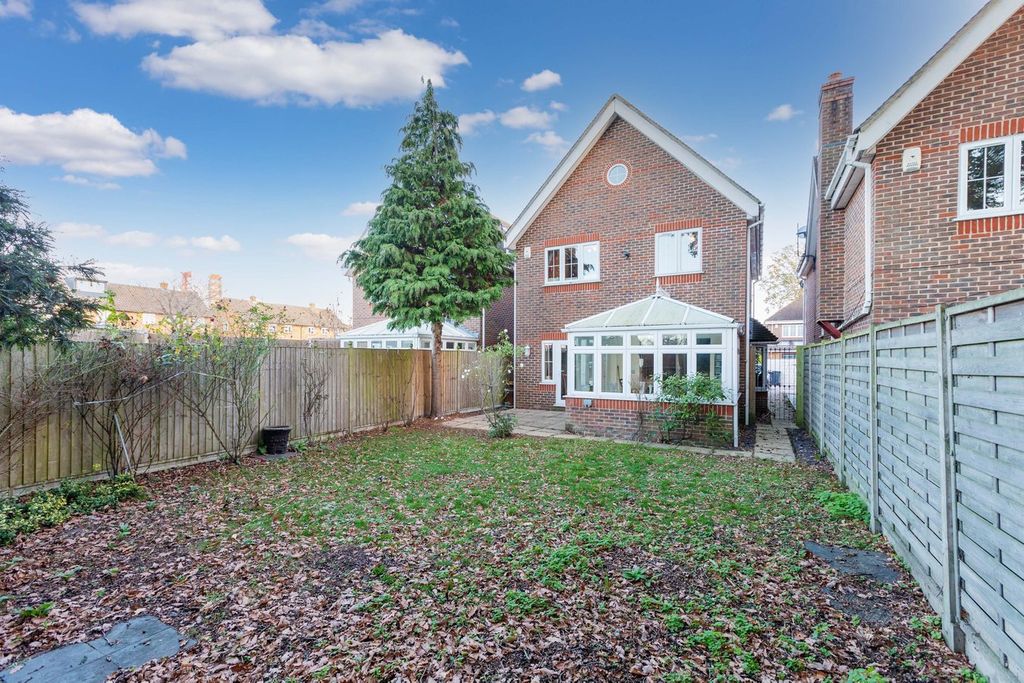 Property photo 3 of 22