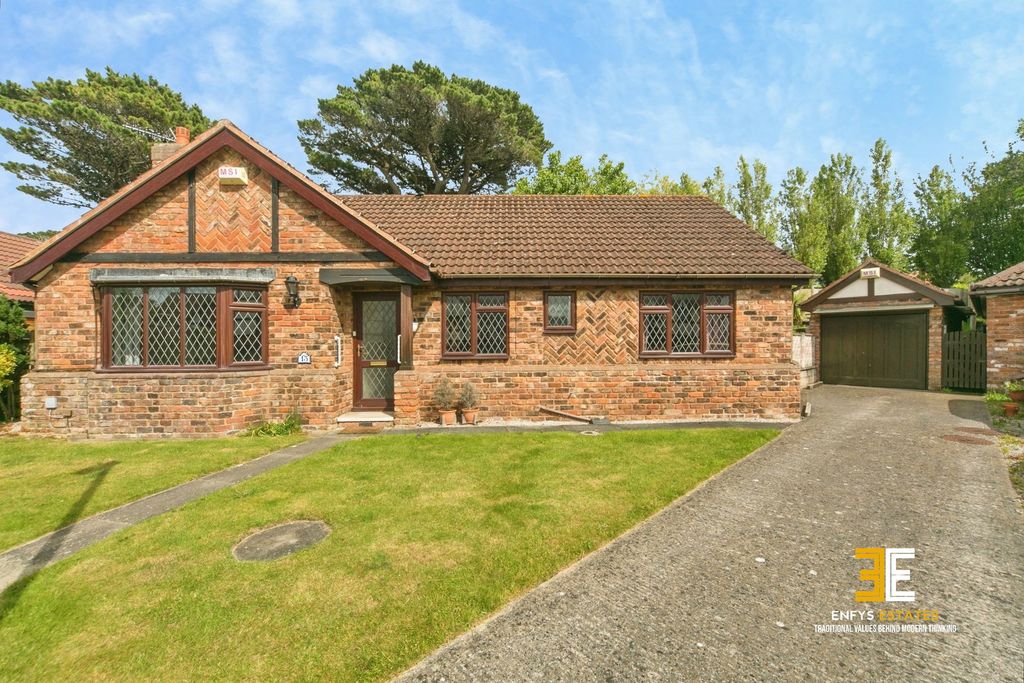 Property photo 1 of 25