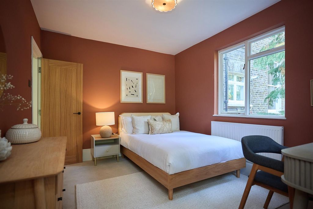 Property photo 3 of 10 Ln Woo 6 D Primary_035.Jpg