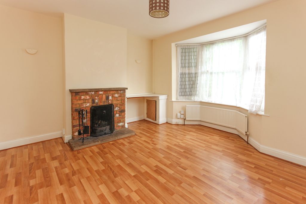 Property photo 2 of 8 Lounge