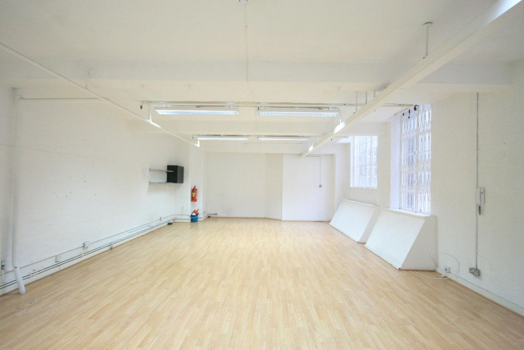 Property photo 3 of 5 2.Jpg
