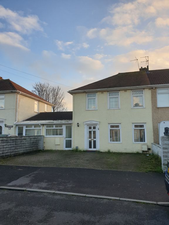 Property photo 1 of 32