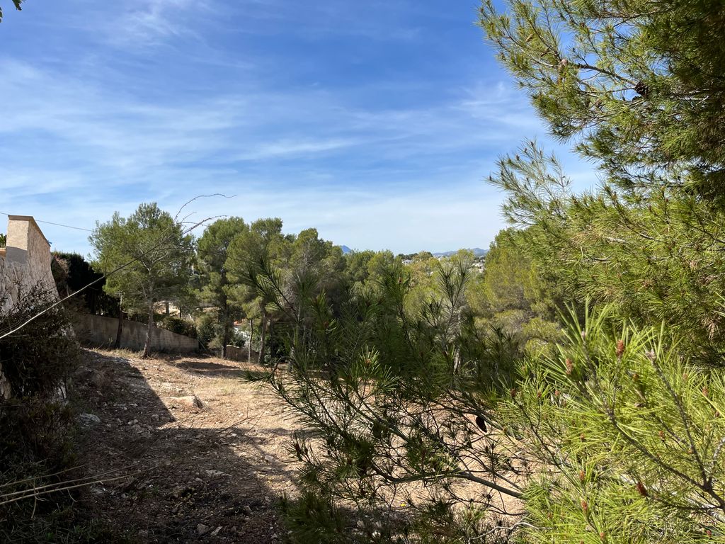 Property photo 2 of 3
