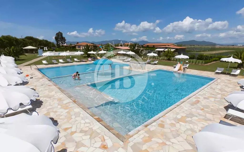 Property photo 1 of 25