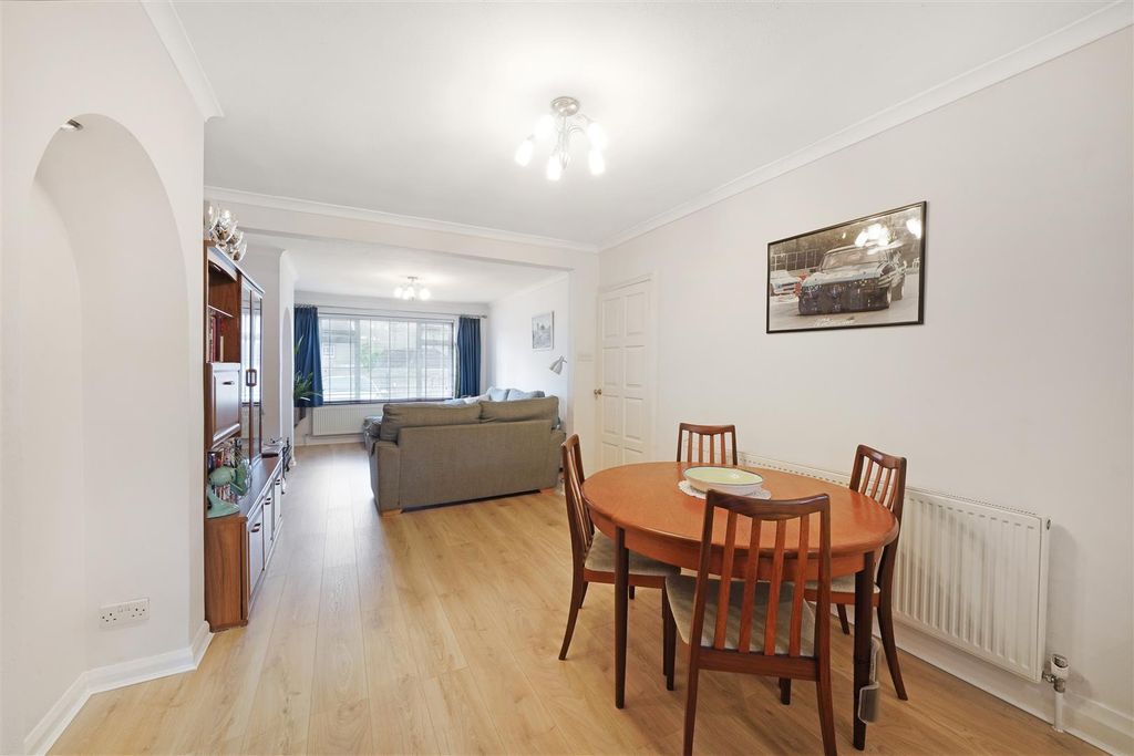 Property photo 3 of 18 61 Horsenden Lane North - D0Bir4Jwurf5m5R2Bum0.Jpg