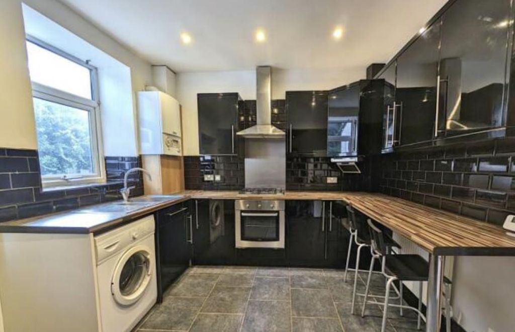 Property photo 3 of 9 F102Db5d-Dfd6-47A5-8Af5-8Ebbc1E0123m.Png