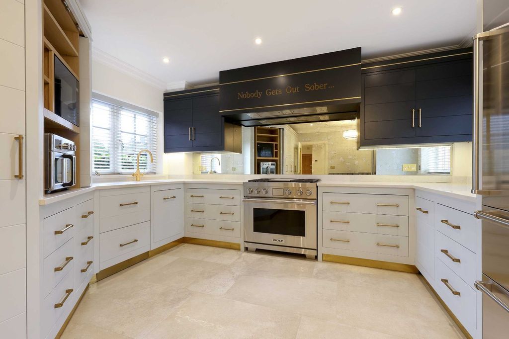 Property photo 2 of 11 Picture No. 11