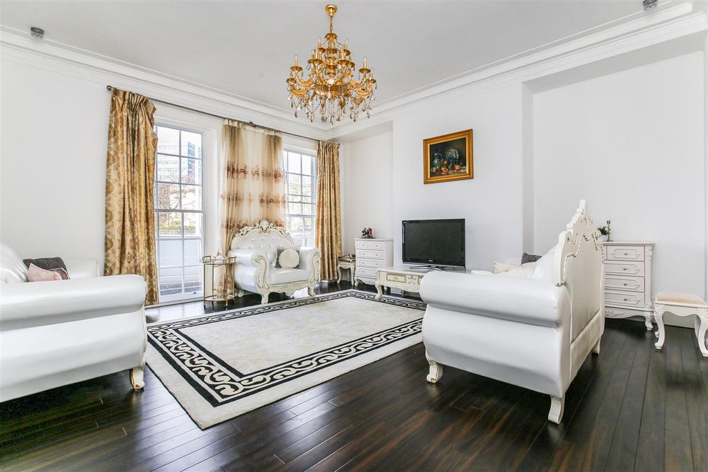 Property photo 2 of 14 Bm00374-S-Img_2900-18-Gnr 3.Jpg