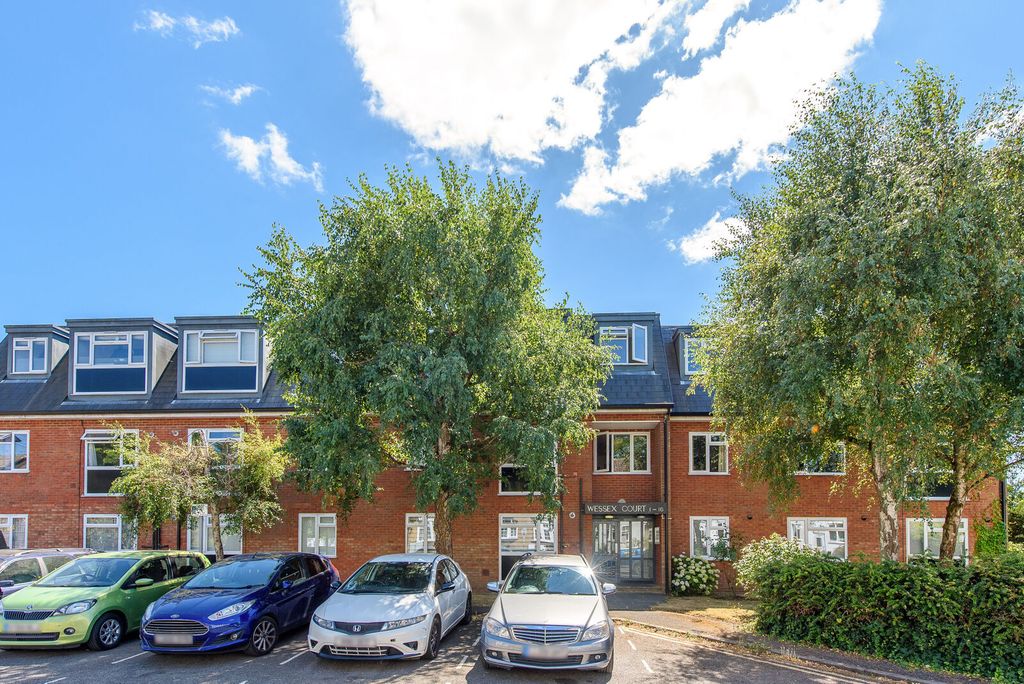 Property photo 1 of 6