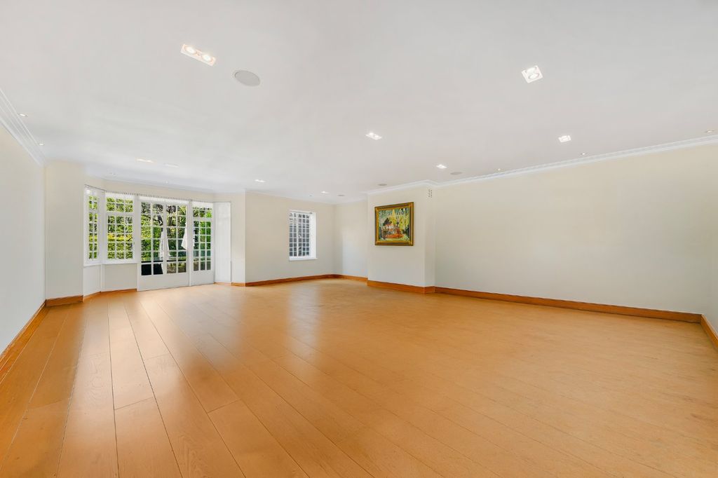 Property photo 3 of 22