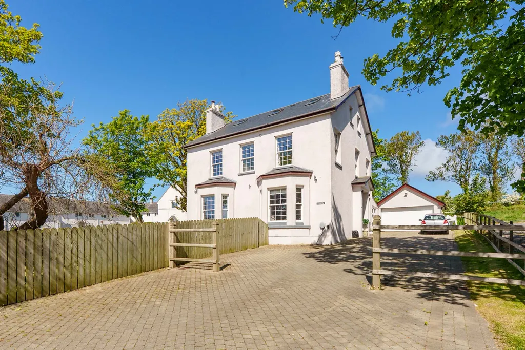 Property photo 1 of 25