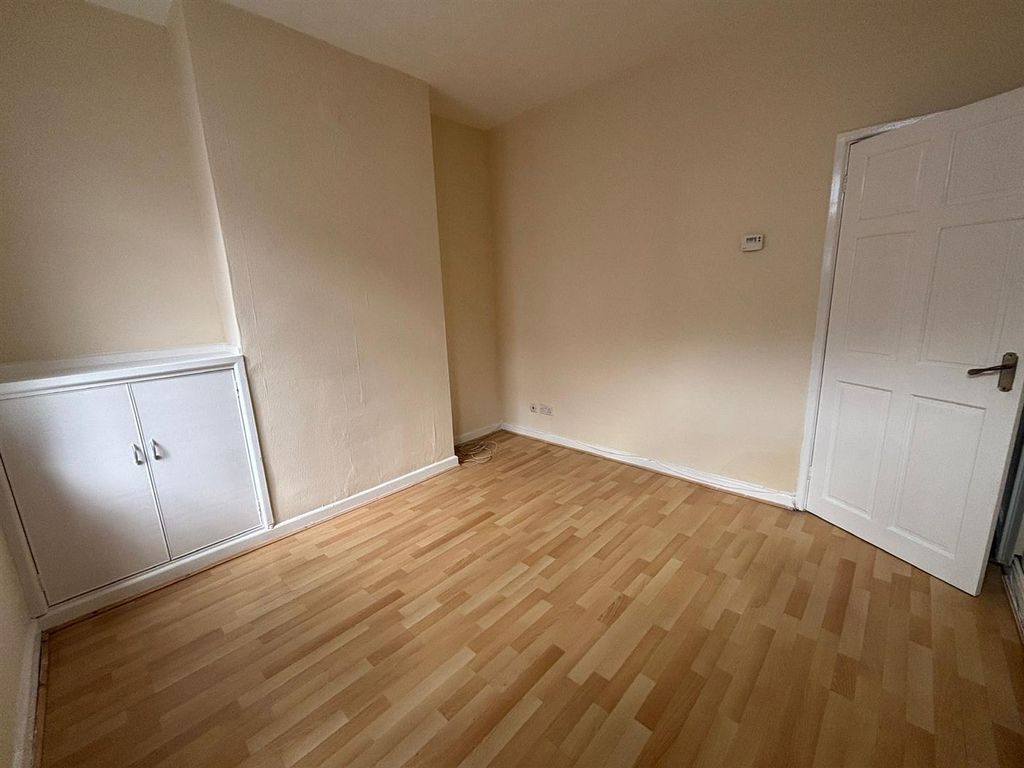 Property photo 3 of 7 Lounge.Jpeg