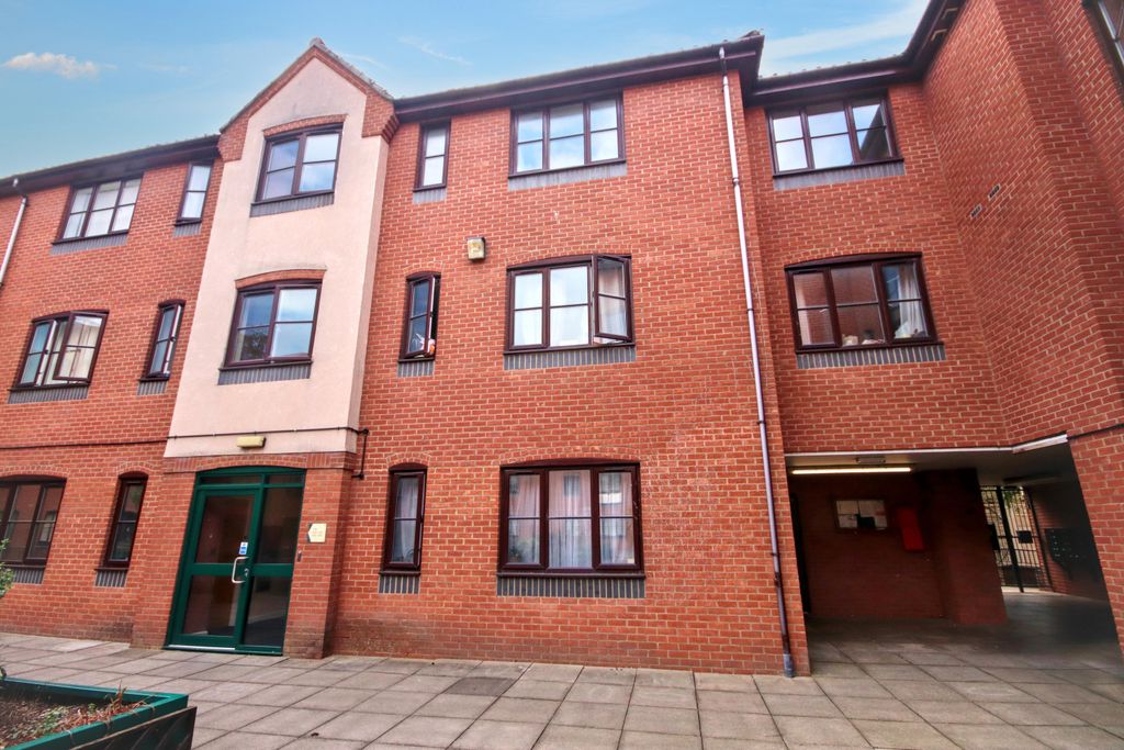 Property photo 1 of 14 313 Parmentergate Court, St John Street, Norwich, Nr1 1Pf