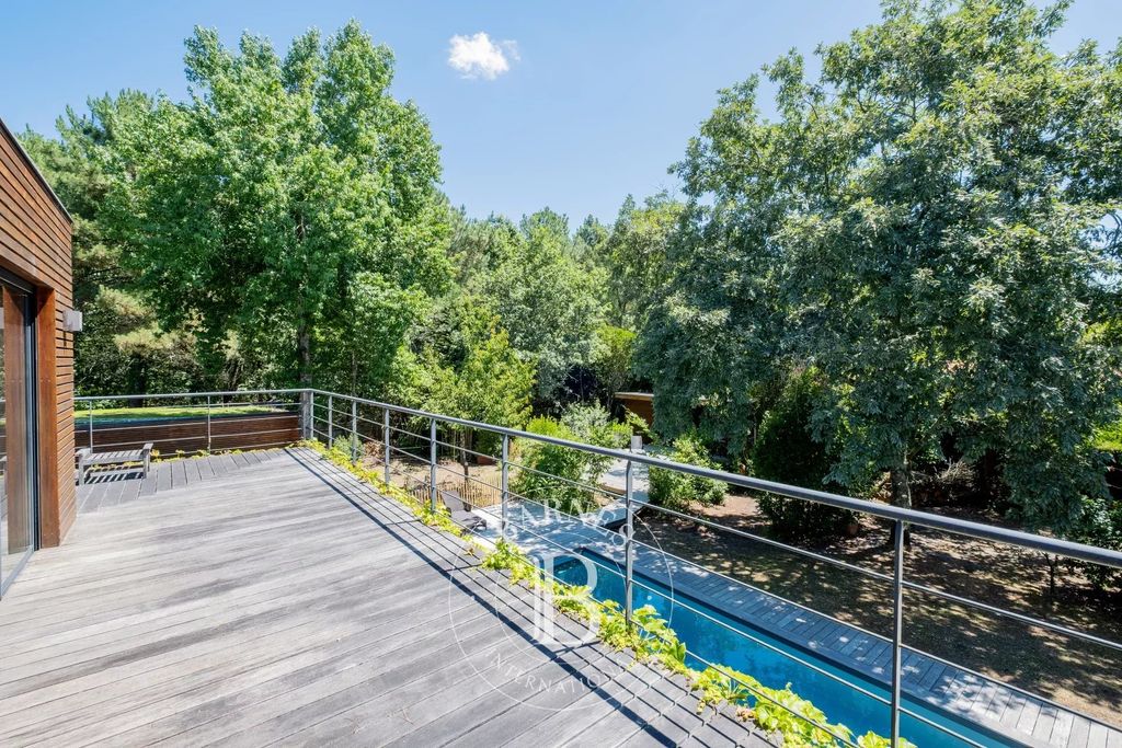 Property photo 3 of 23