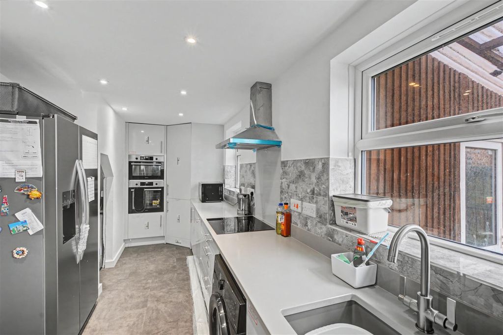 Property photo 2 of 14 Kitchen_2.Jpeg