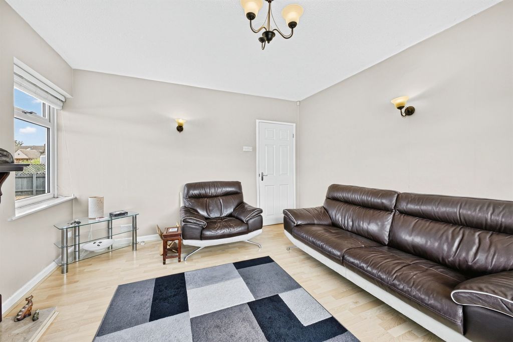 Property photo 3 of 15