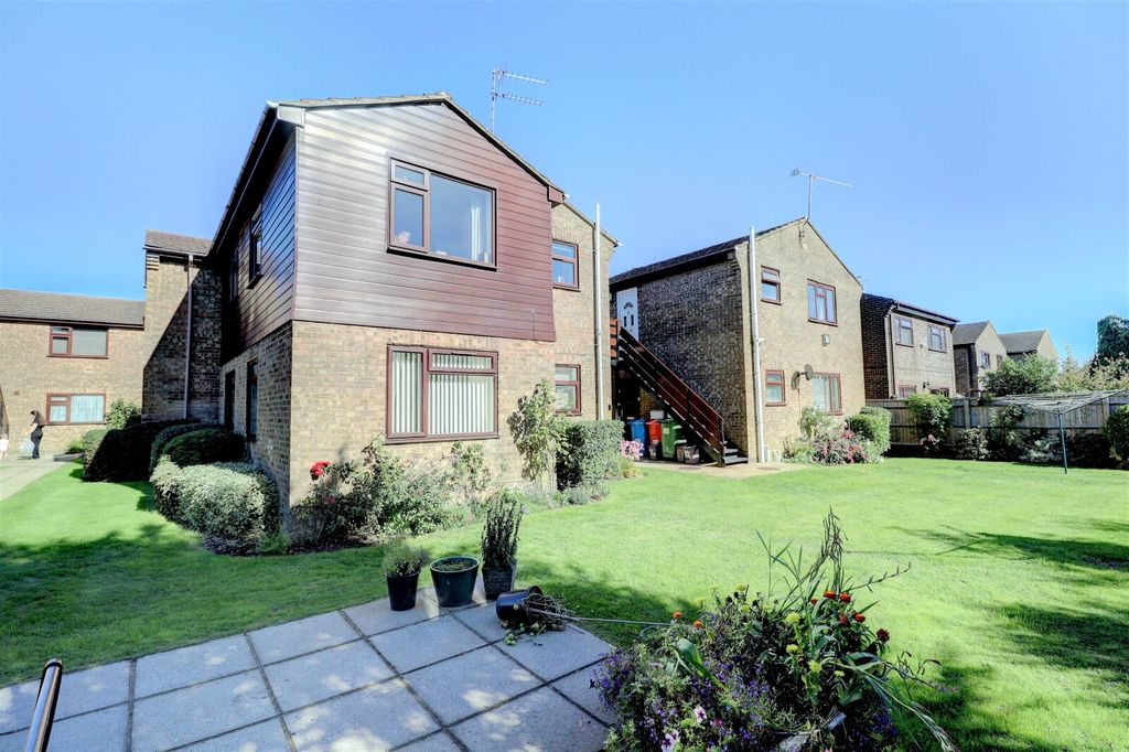 Property photo 1 of 10 Picture No. 15