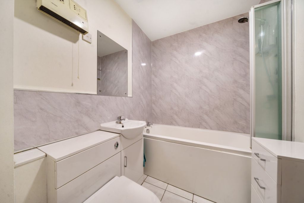 Property photo 3 of 9 1013055 (5)