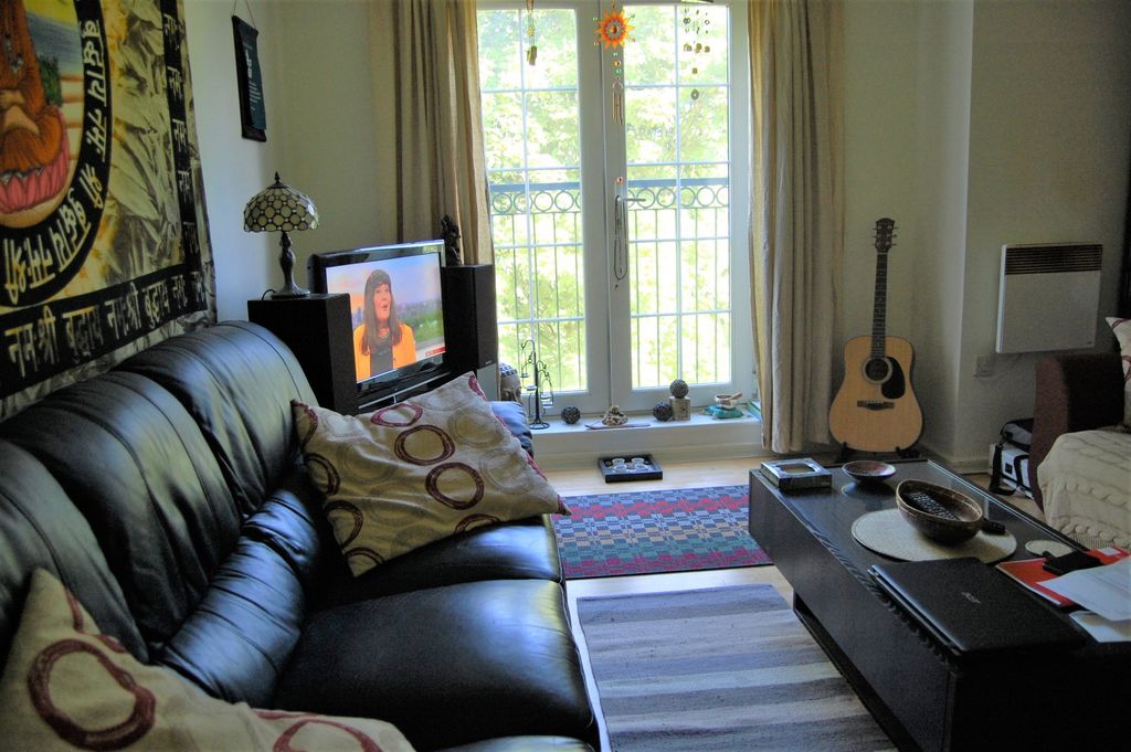 Property photo 3 of 11