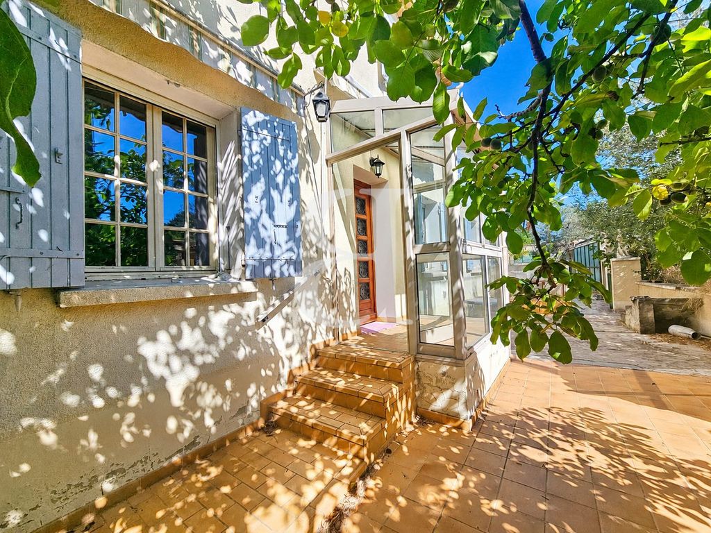Property photo 1 of 8 Main Exterior View