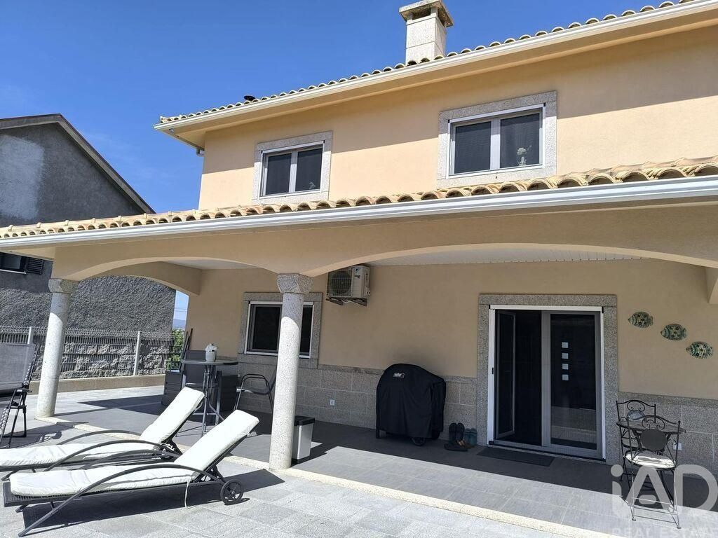 Property photo 1 of 27