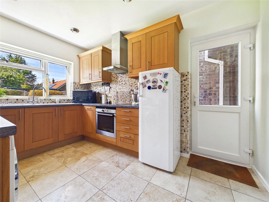 Property photo 2 of 24 Picture No. 39