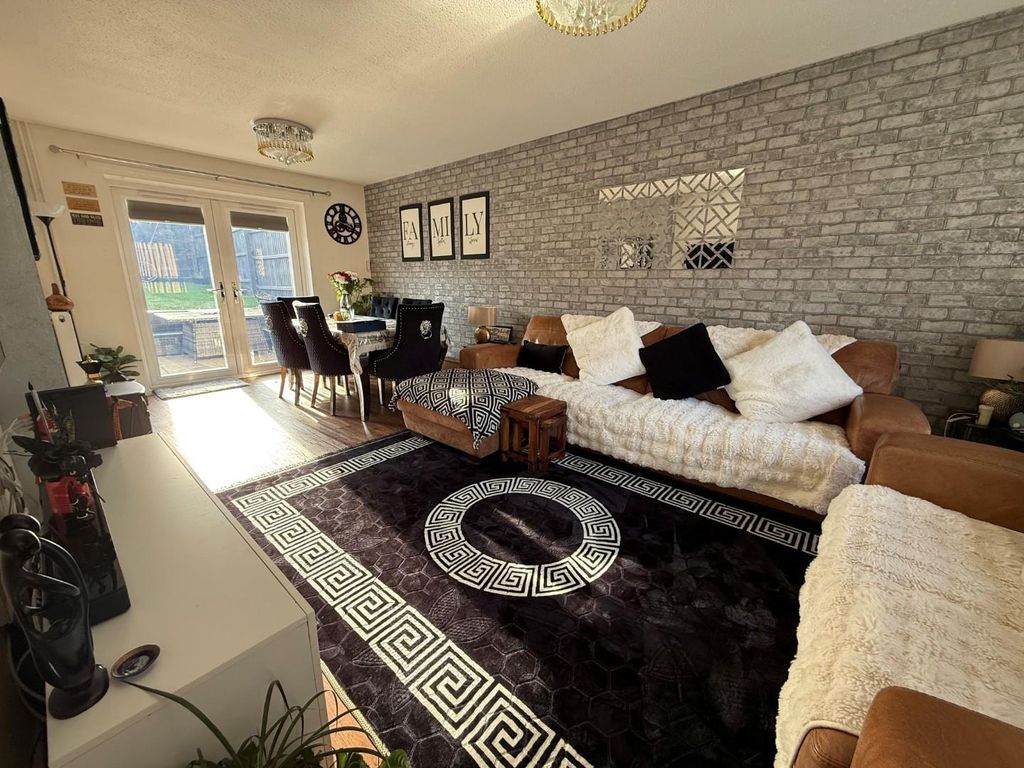 Property photo 2 of 11 1.Jpg