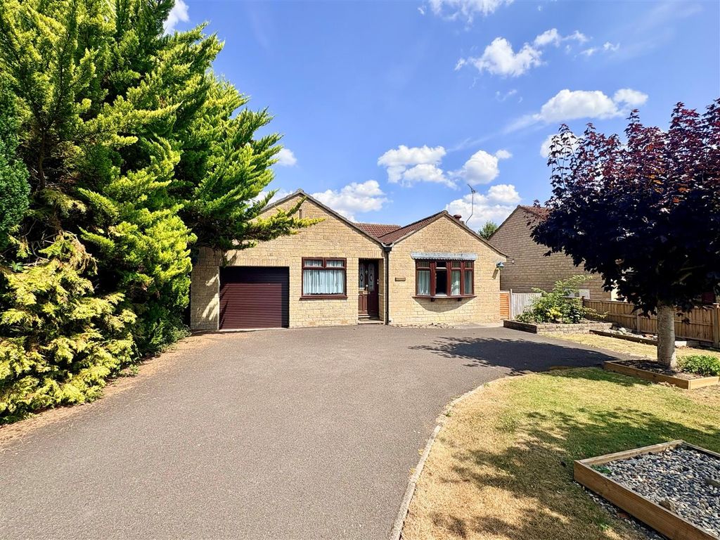 Property photo 1 of 9