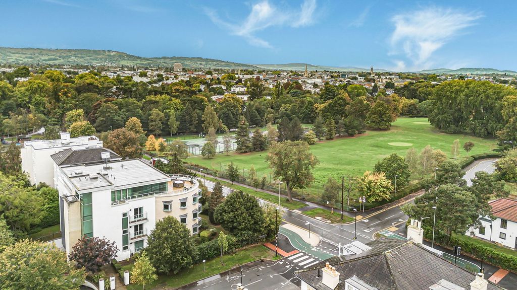 Property photo 3 of 22