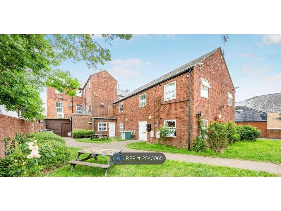 Property photo 2 of 12
