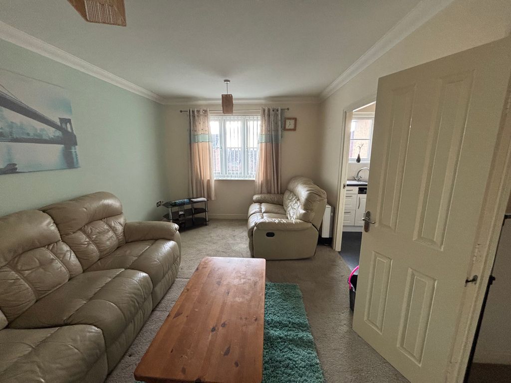 Property photo 3 of 10 Furnbished