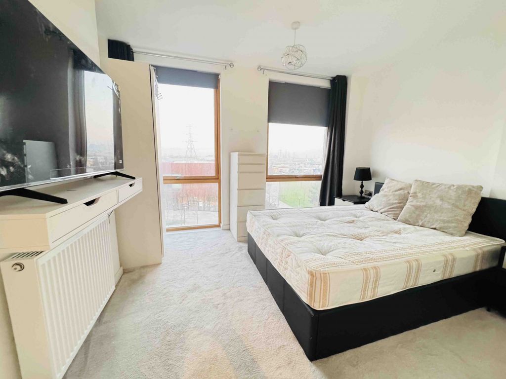 Property photo 1 of 9 One Bedroom Apartment In Barking Riverside