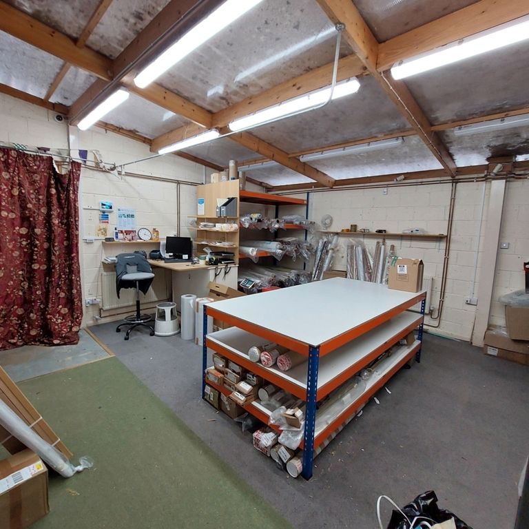 Property photo 3 of 6