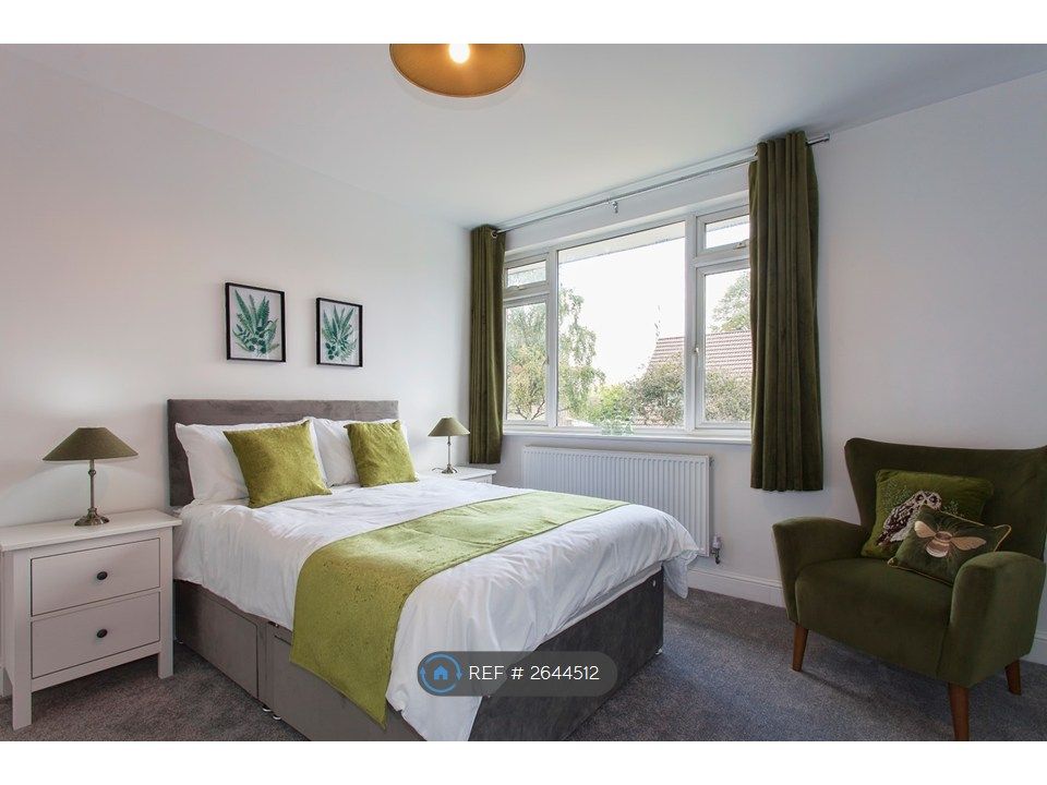 Property photo 1 of 21 Room 3