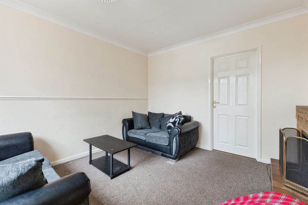 Property photo 2 of 17 Living Room