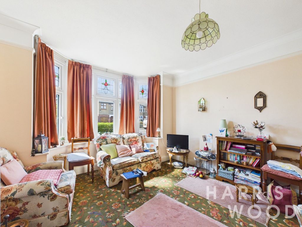 Property photo 2 of 21 5702392